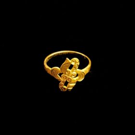 22k Ladies Ring 4
