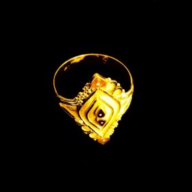 22k Ladies Ring 5