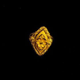 22k Ladies Ring 2